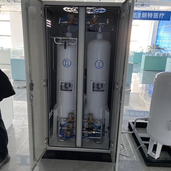 Mesin pembuatan gas oksigen medis tipe kontainer dengan remote monitor